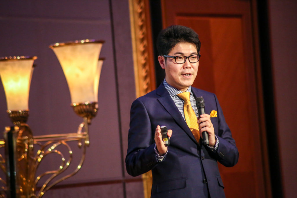 津田勝仁